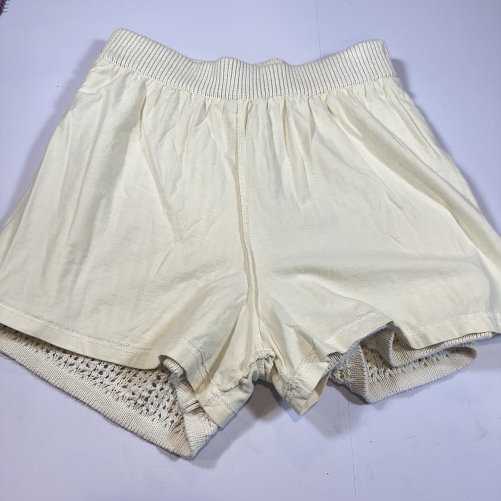Sabo Skirt Crochet Knit 2 Piece Set Womens Small Cream Button Crop Top Shorts - Picture 9 of 11